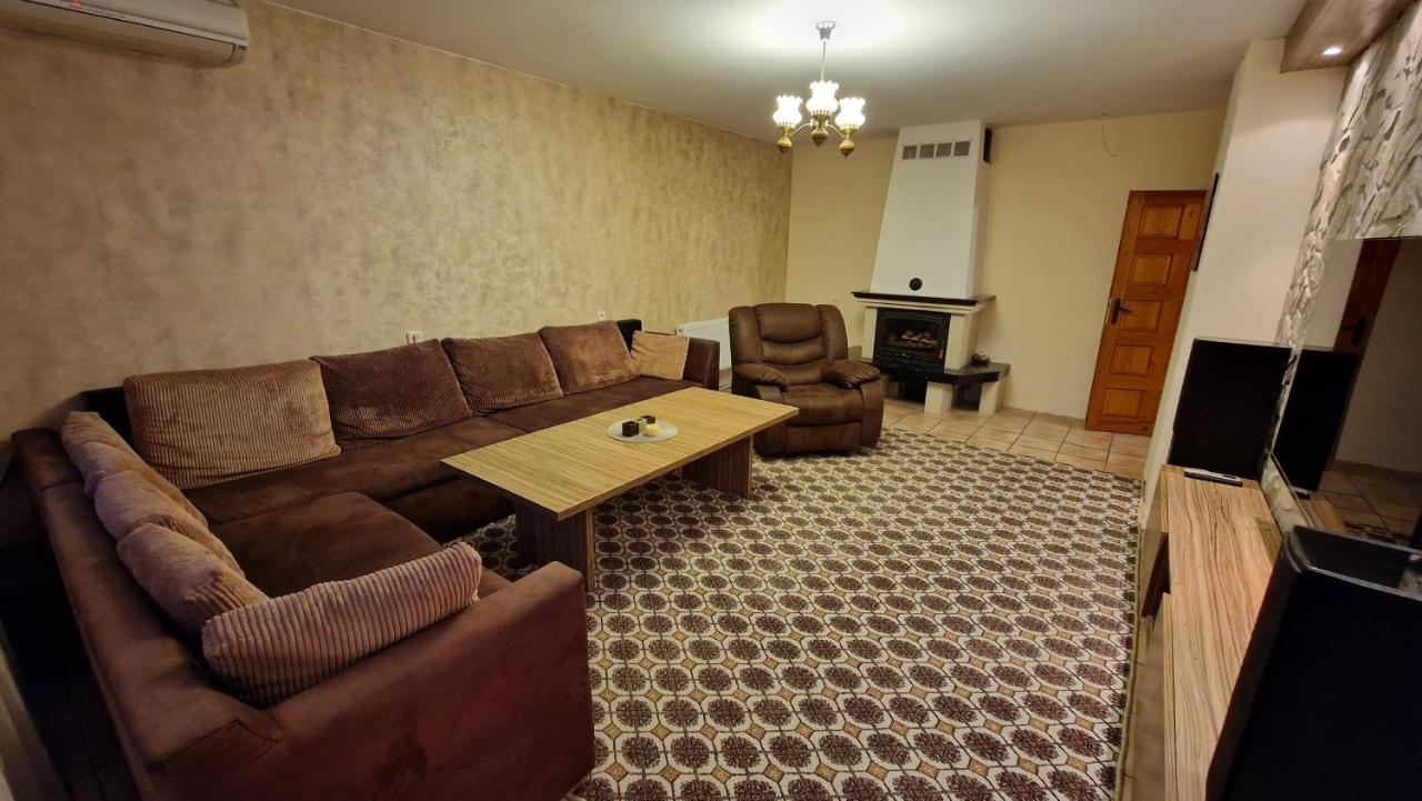 Къща За Гости Великите Weliko Tarnowo Exterior foto